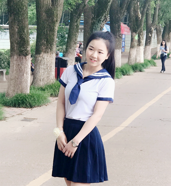 龚维